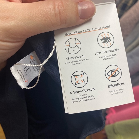 Boom Booty Capri Leggings - Picture 3 of 3